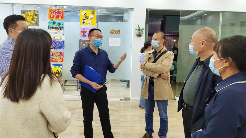 女生学电工，可以从以下几个方向发展：