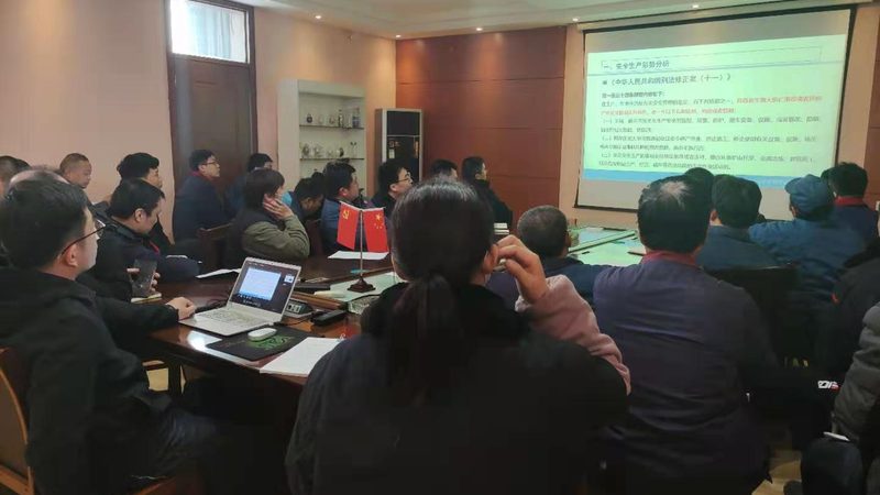 会计实操培训与考证培训：优缺点解析